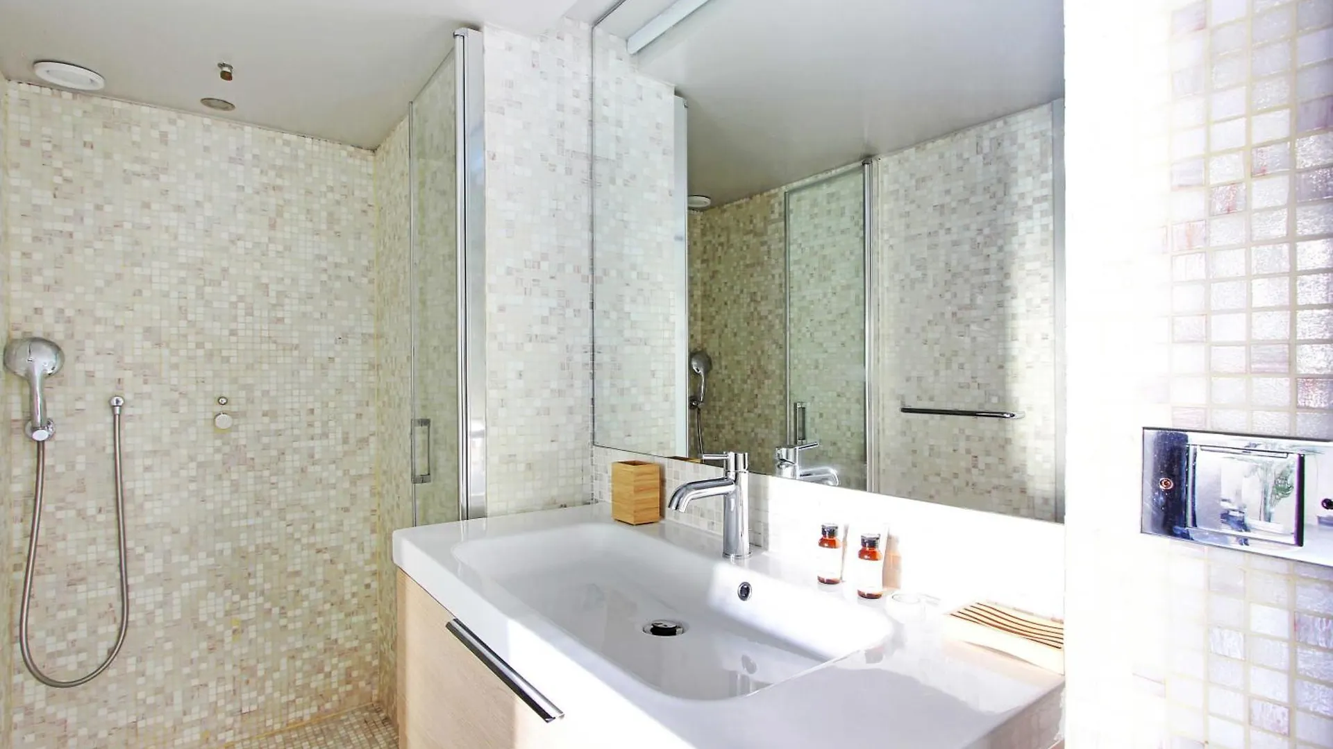 Magnificent Apartment - 2Br-7P - Les Buttes Chaumo Παρίσι Γαλλία
